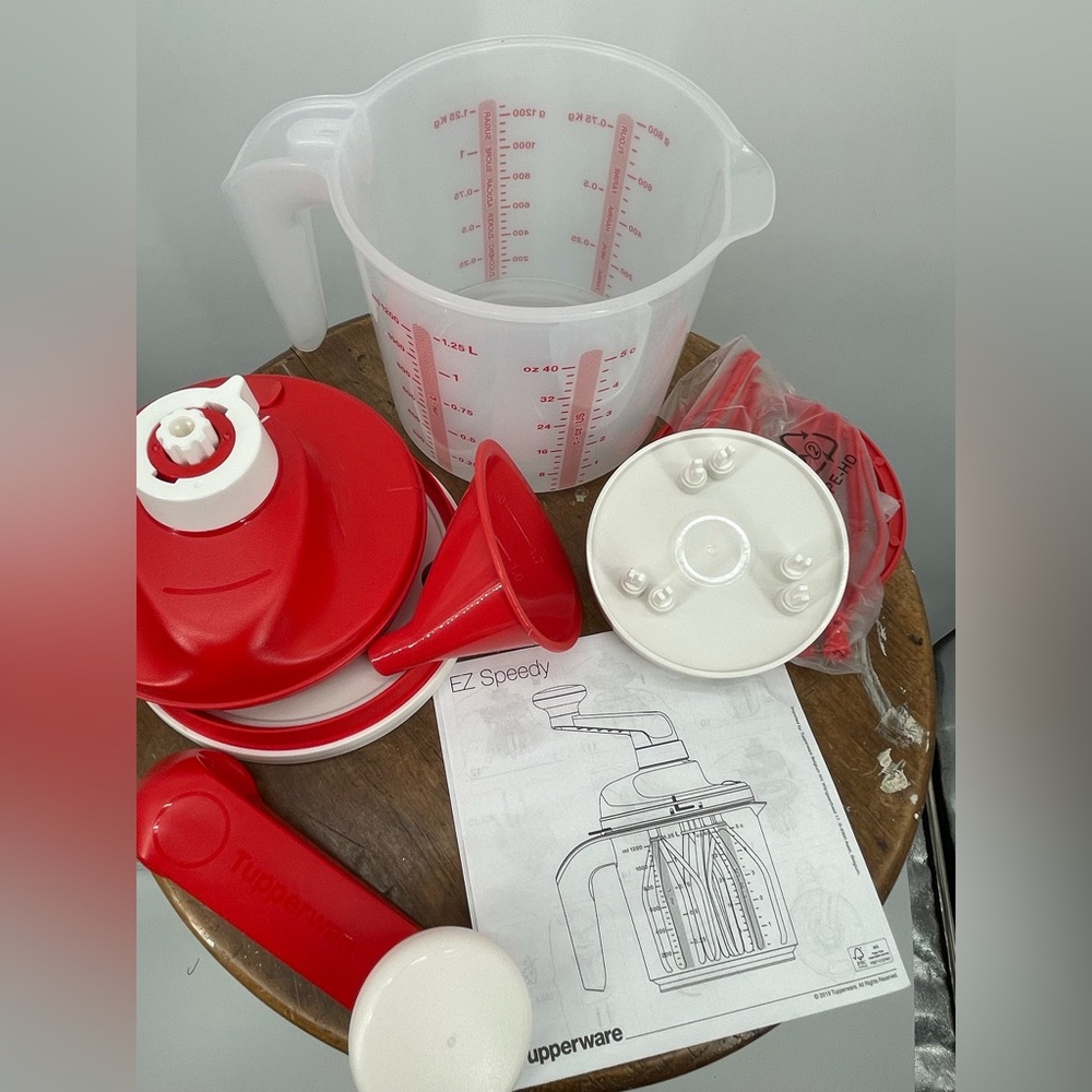 ⭐️Tupperware Red and White EZ Speedy Kitchen Prep Set